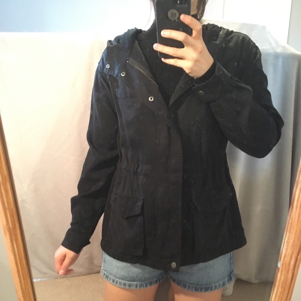 Black Aritzia Jacket